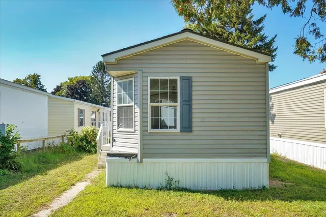 $119,900 | 21 Avenue C, Burlington, VT 05408