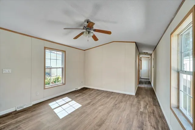 $119,900 | 21 Avenue C, Burlington, VT 05408