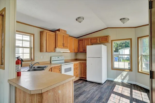 $119,900 | 21 Avenue C, Burlington, VT 05408