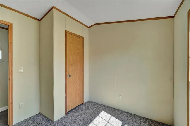 $119,900 | 21 Avenue C, Burlington, VT 05408