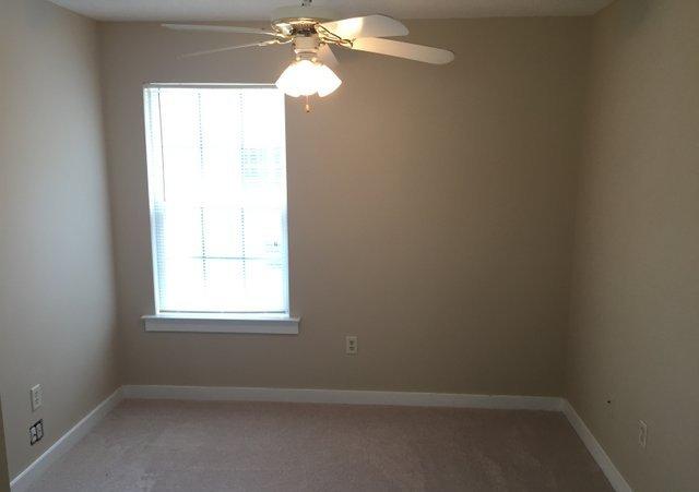 140 Mallet Bayou Road Freeport, FL 32439 - Photo 5 of 20 an empty room with a window
