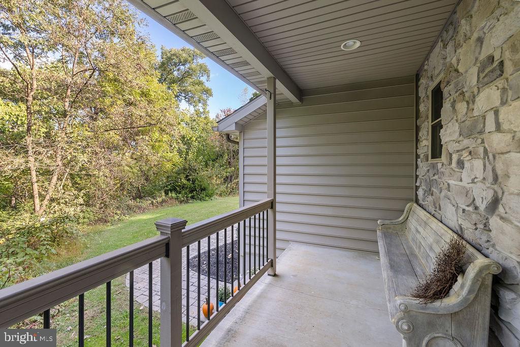 685 Racetrack Road Abbottstown, PA 17301 - Photo 8 of 67 Gallery Image 8