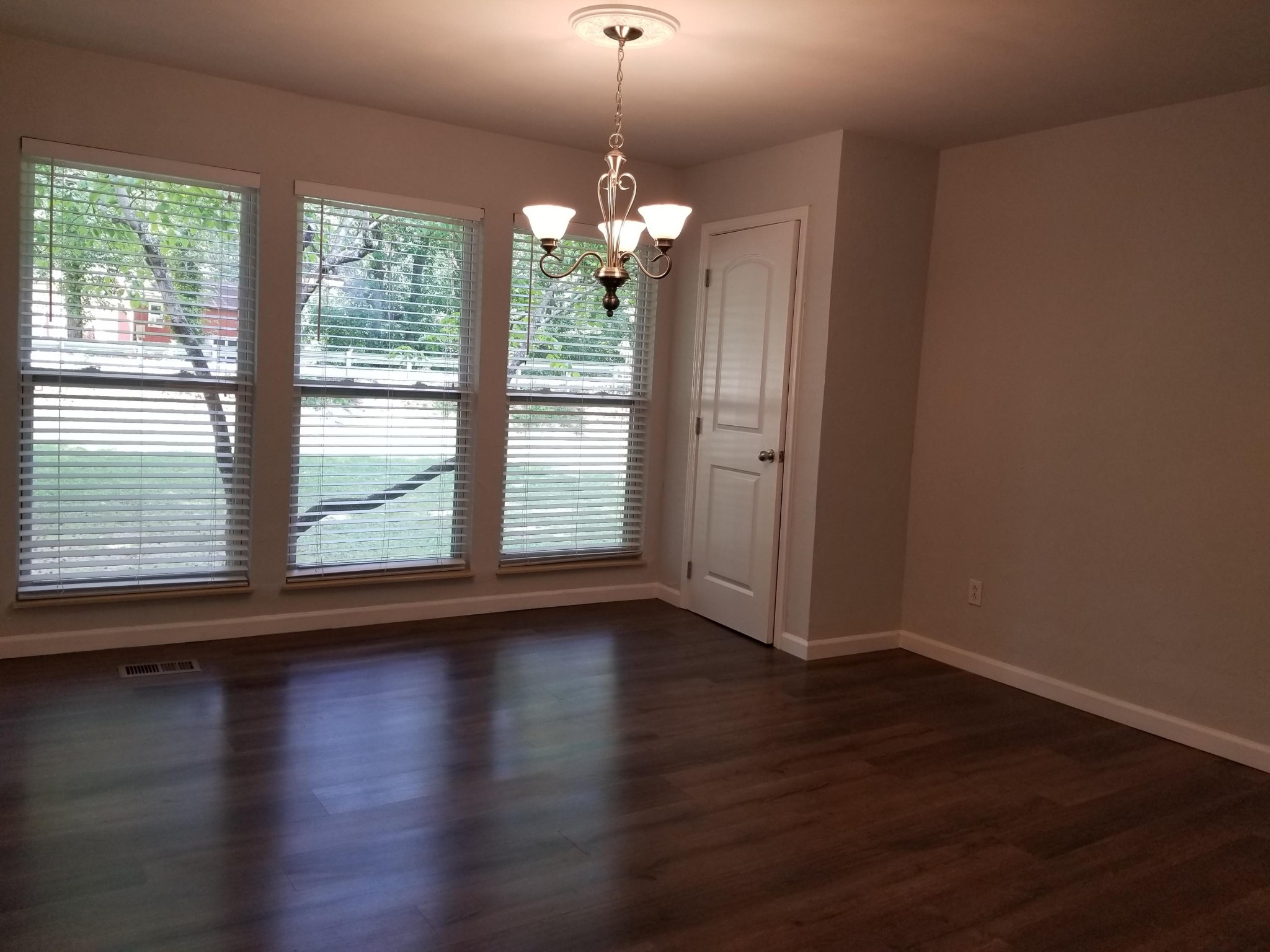 11744 Yarnell Road Knoxville, TN 37932 - Photo 11 of 28 Gallery Image 11