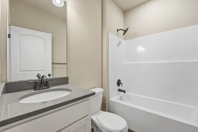 $380,211 | 27012 East Dogwood Lane, Lee's Summit, MO 64086