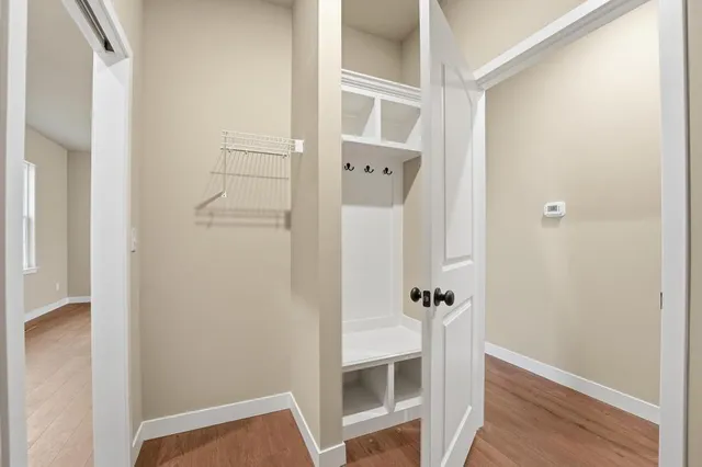 $380,211 | 27012 East Dogwood Lane, Lee's Summit, MO 64086