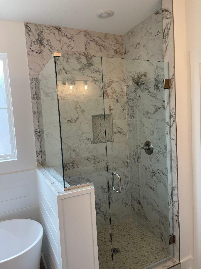 6924 Cooley Road Ooltewah, TN 37363 - Photo 9 of 15 Master Shower