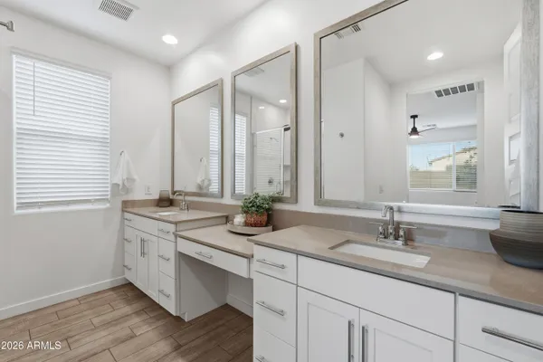 $649,950 | 6627 South Abbey Lane, Gilbert, AZ 85298