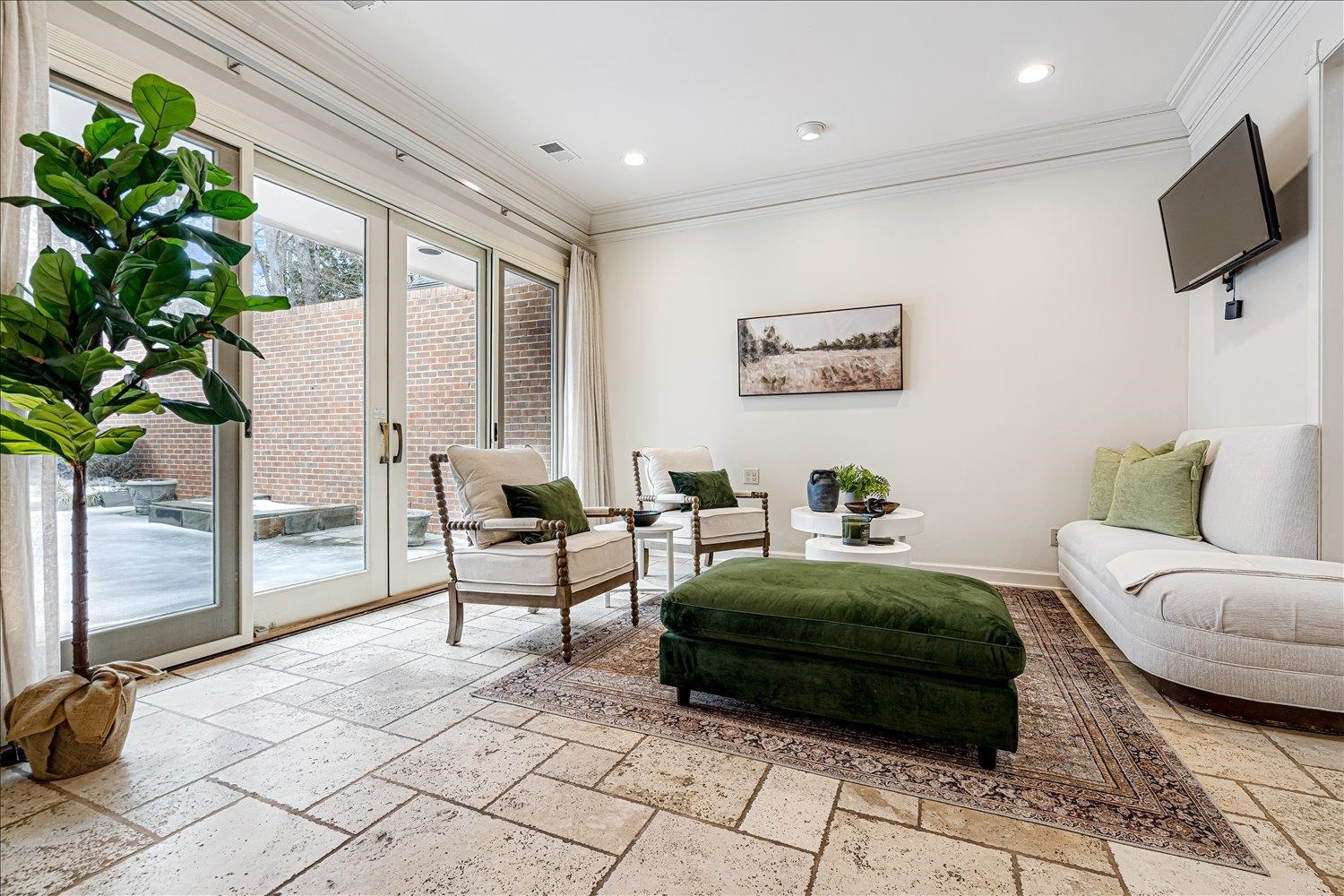 335 River Oaks Road North Memphis, TN 38120 - Photo 13 of 37