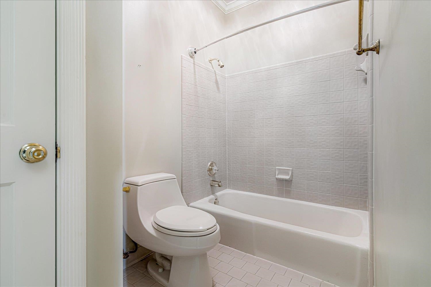 335 River Oaks Road North Memphis, TN 38120 - Photo 30 of 37