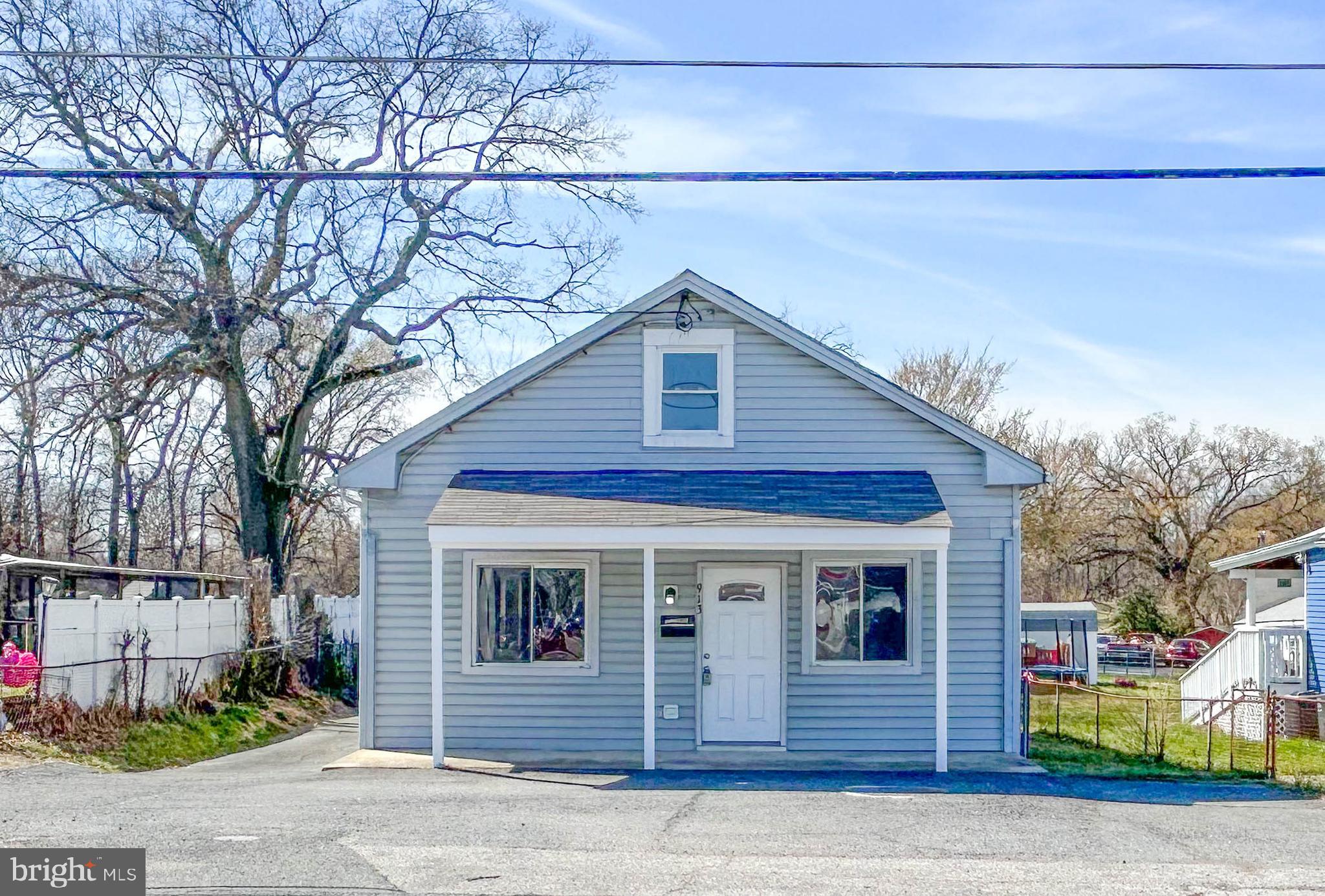 913 Wise Avenue Dundalk, MD 21222 - Photo 2 of 52