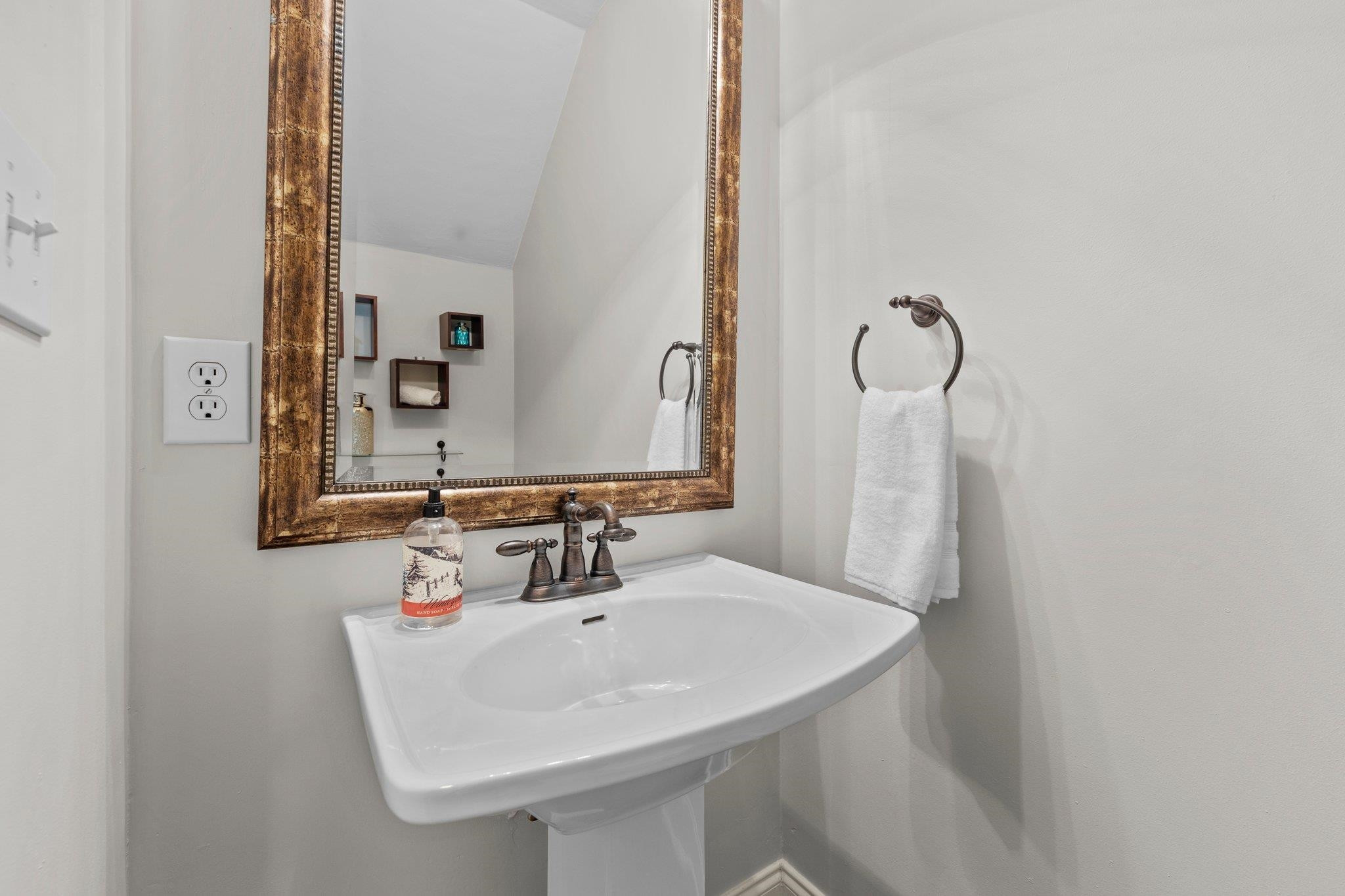 1109 Wake Forest Road, Unit B Raleigh, NC 27604 - Photo 14 of 27 Photo 14