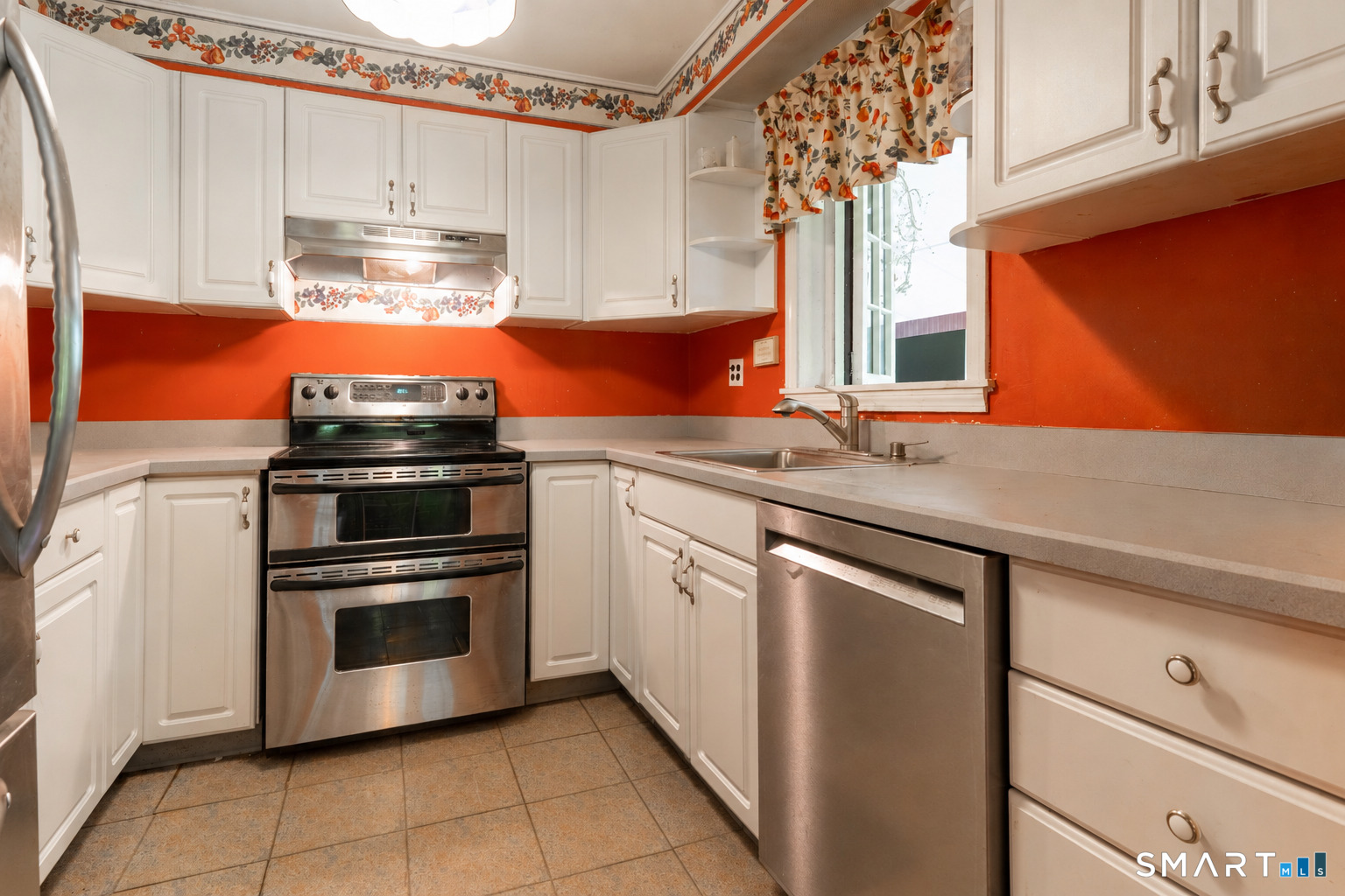 296 Bennetts Farm Road Ridgefield, CT 06877 - Photo 9 of 32 Gallery Image 9