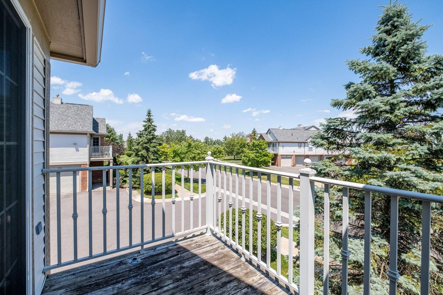 5362 Brookemonte Circle Rochester, MI 48306 - Photo 9 of 19 20240614153925274022000000-o