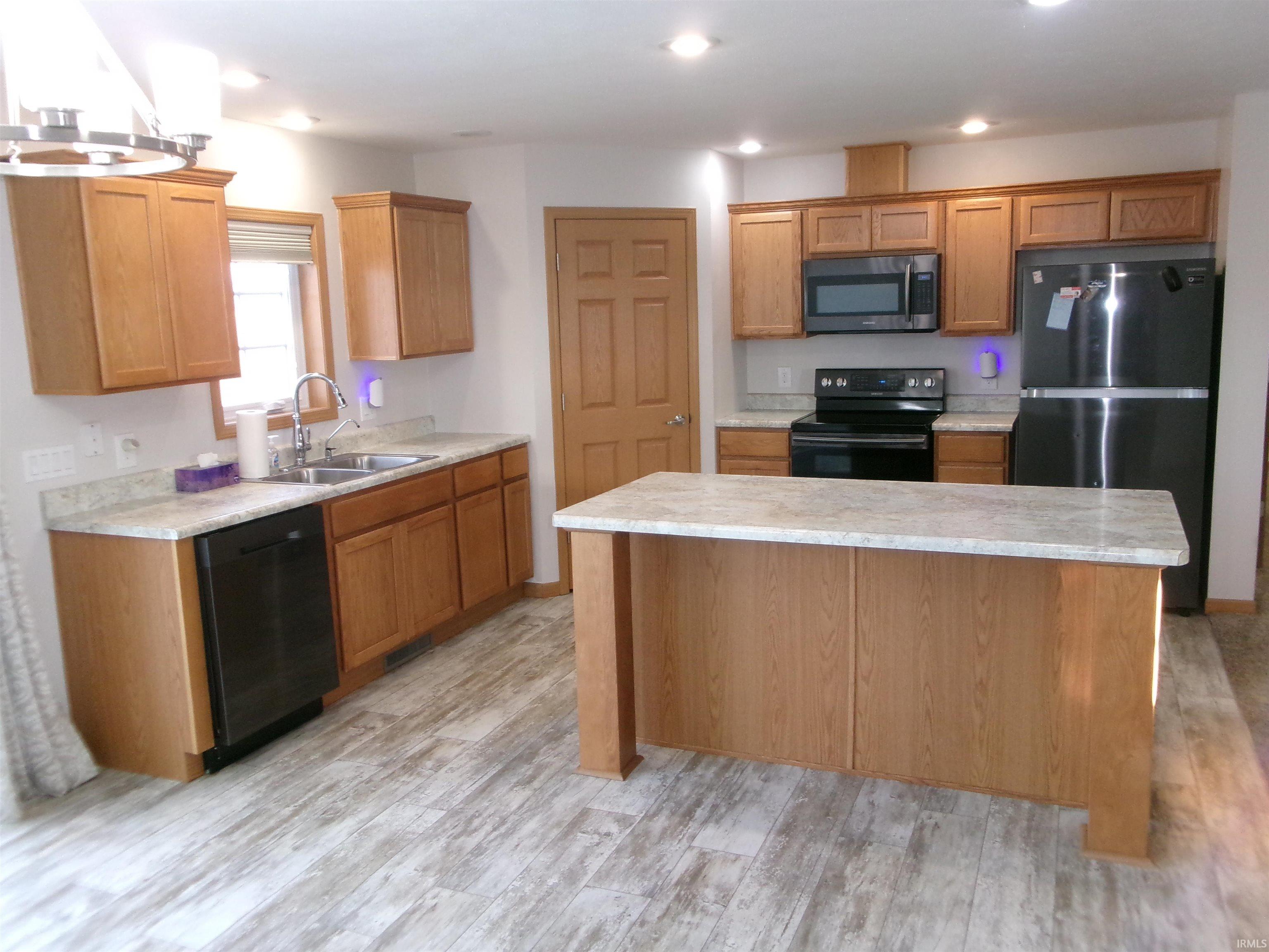 7620 State Rte 19 Denver, IN 46926 - Photo 12 of 24