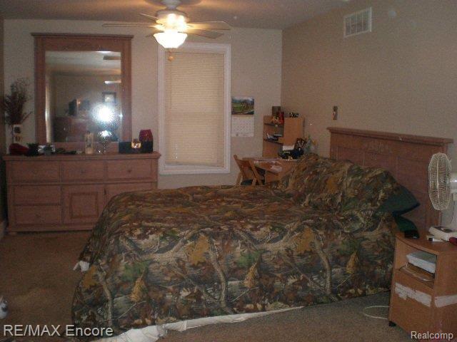 2475 Mann Road Waterford, MI 48329 - Photo 8 of 10 MSTR BDR.jpg