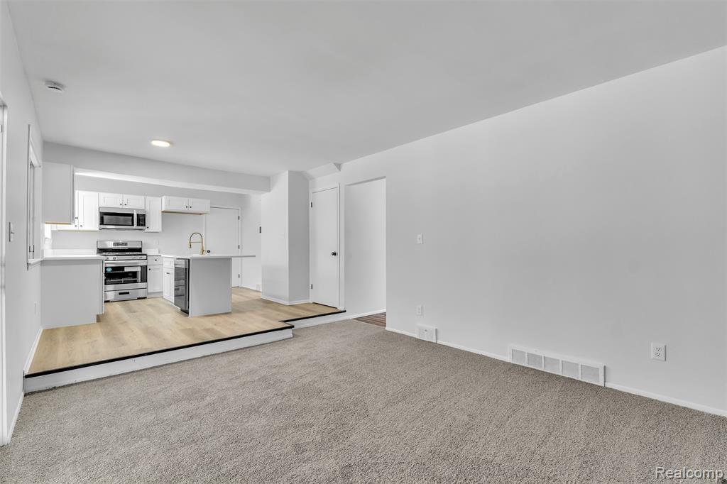 23520 Rockingham Street Southfield, MI 48033 - Photo 25 of 48 Gallery Image 25