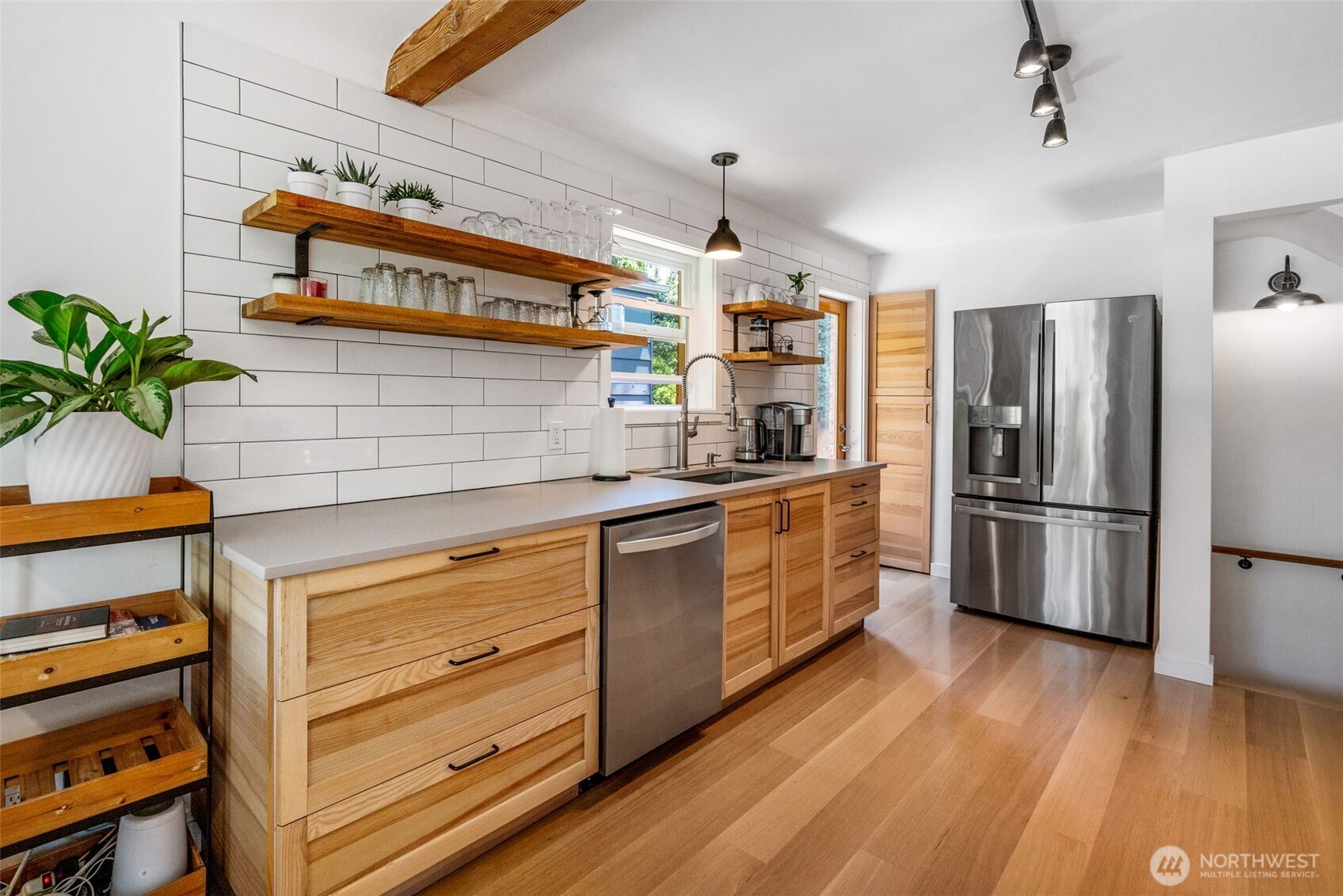 1705 North 82nd Street Seattle, WA 98103 - Photo 8 of 33