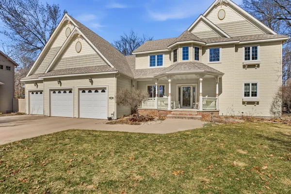 $775,000 | 725 Starlight Drive, Sartell, MN 56377