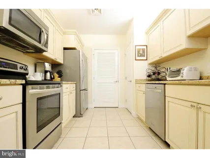 $2,900 | 1600-18 Arch Street, Unit 914, Philadelphia, PA 19103