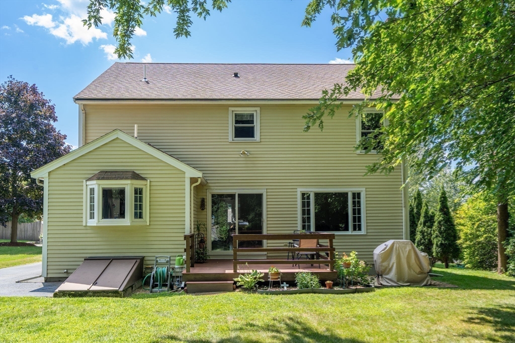 27 Prospect Avenue Arlington, MA 02476 - Photo 11 of 42 a view of a house with back yard
