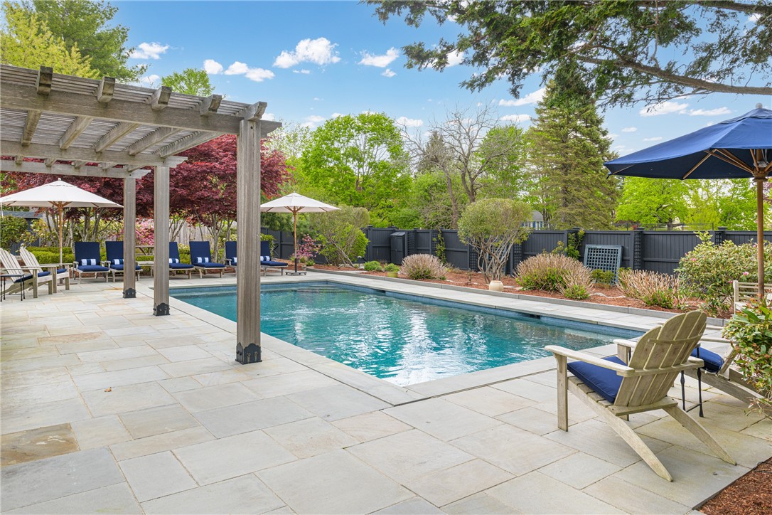 77 Janice Road Warwick, RI 02886 - Photo 8 of 50
