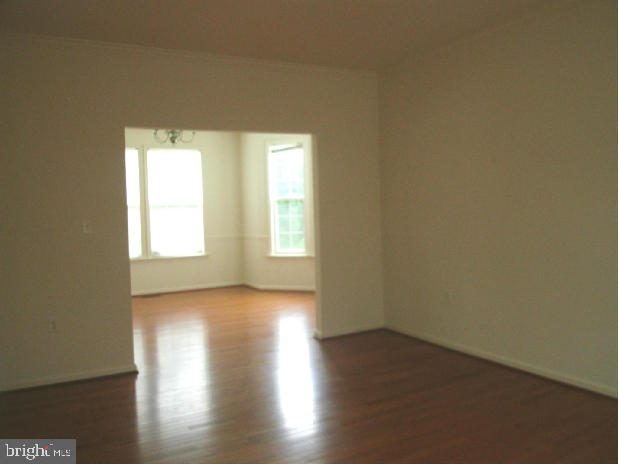 535 Rivanna Run Falling Waters, WV 25419 - Photo 7 of 28 Living Room