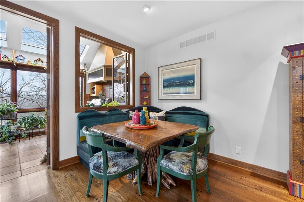 11615 Mohawk Lane Leawood, KS 66211 - Photo 29 of 91