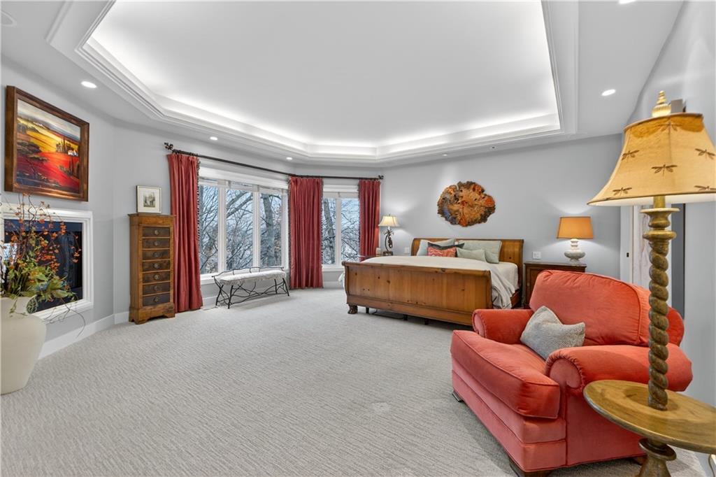 11615 Mohawk Lane Leawood, KS 66211 - Photo 34 of 91