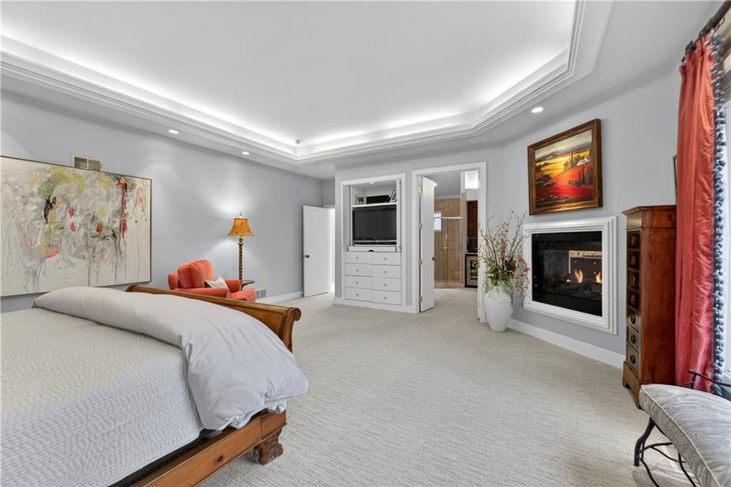 11615 Mohawk Lane Leawood, KS 66211 - Photo 36 of 91