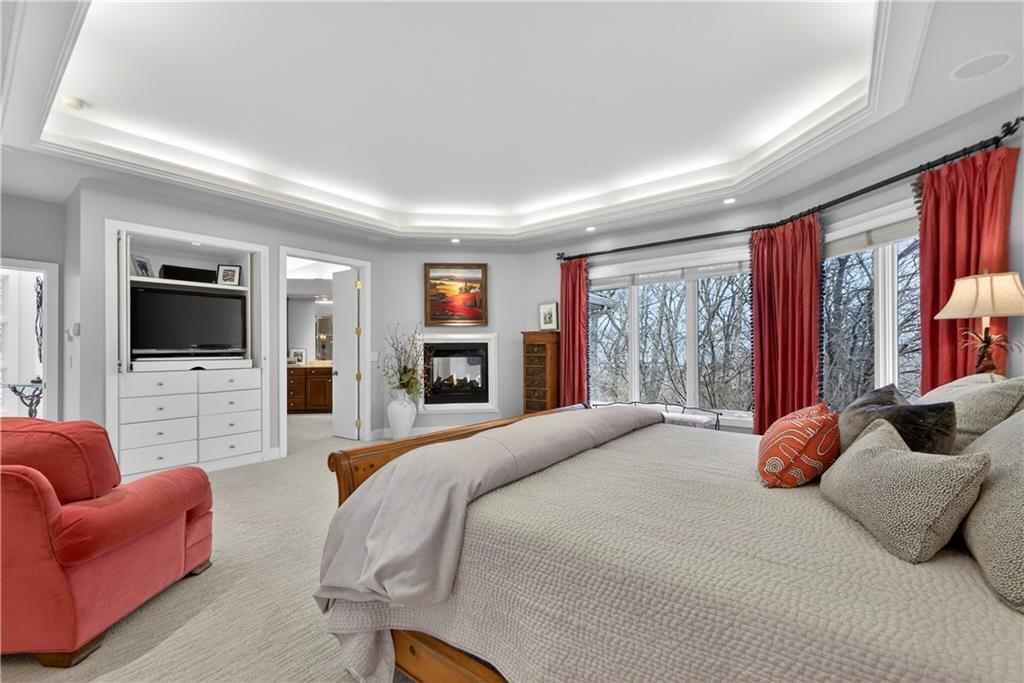 11615 Mohawk Lane Leawood, KS 66211 - Photo 37 of 91