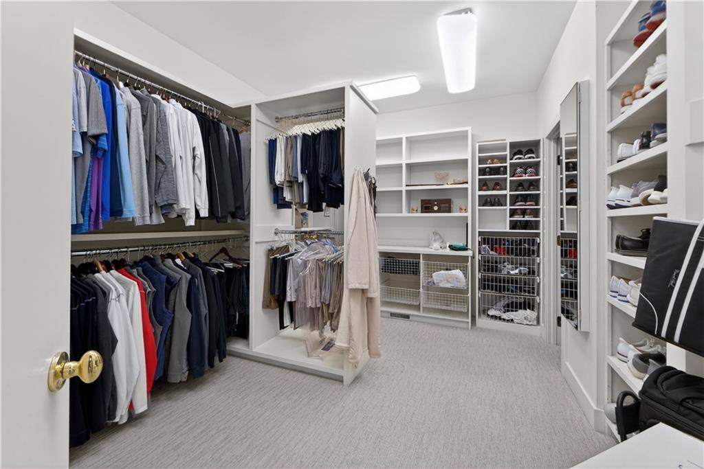 11615 Mohawk Lane Leawood, KS 66211 - Photo 45 of 91