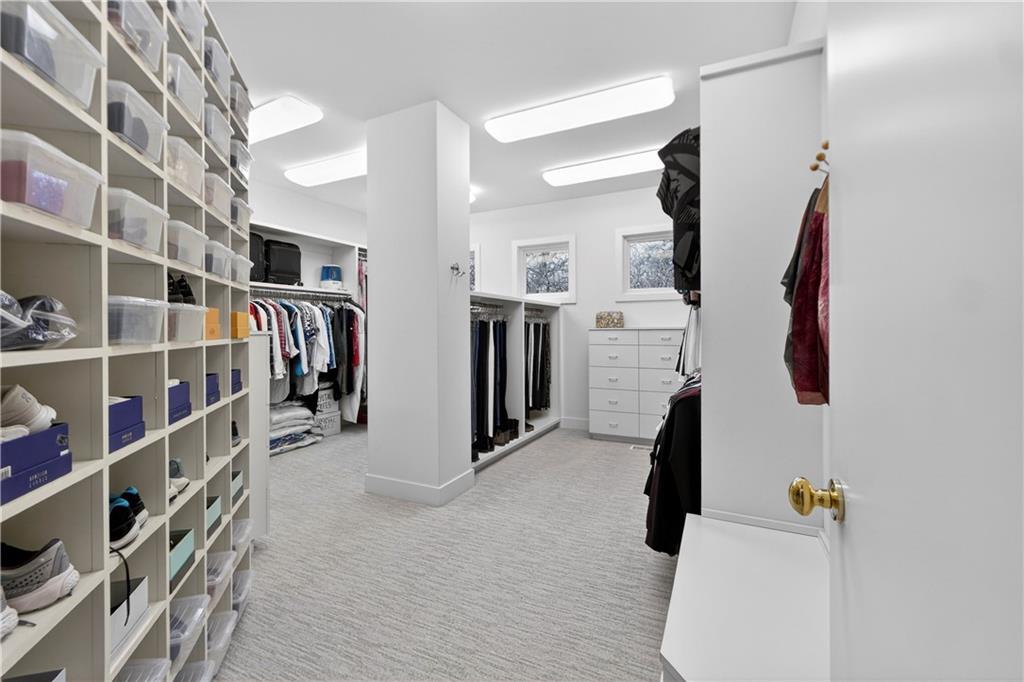 11615 Mohawk Lane Leawood, KS 66211 - Photo 46 of 91