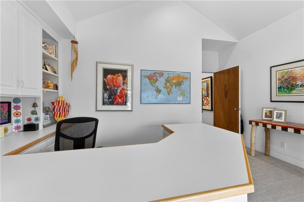 11615 Mohawk Lane Leawood, KS 66211 - Photo 49 of 91