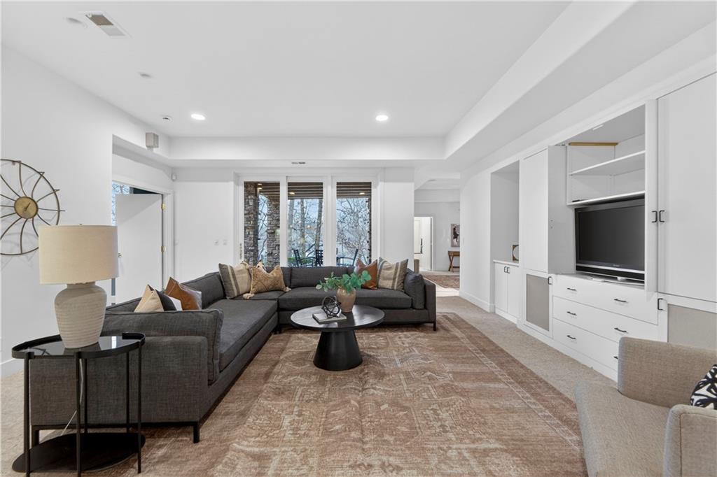 11615 Mohawk Lane Leawood, KS 66211 - Photo 54 of 91