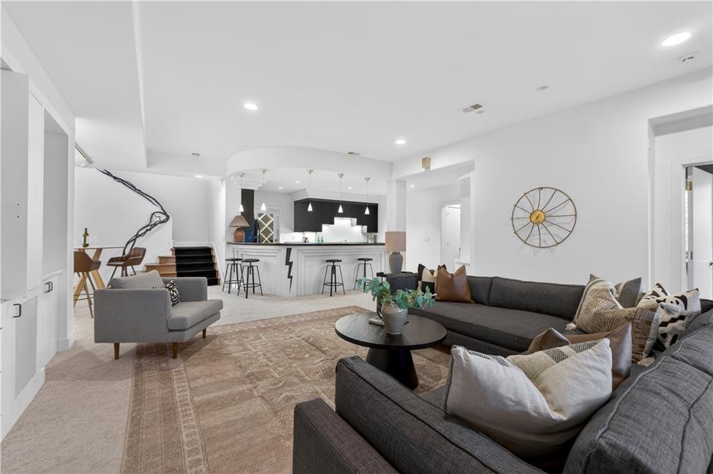 11615 Mohawk Lane Leawood, KS 66211 - Photo 57 of 91