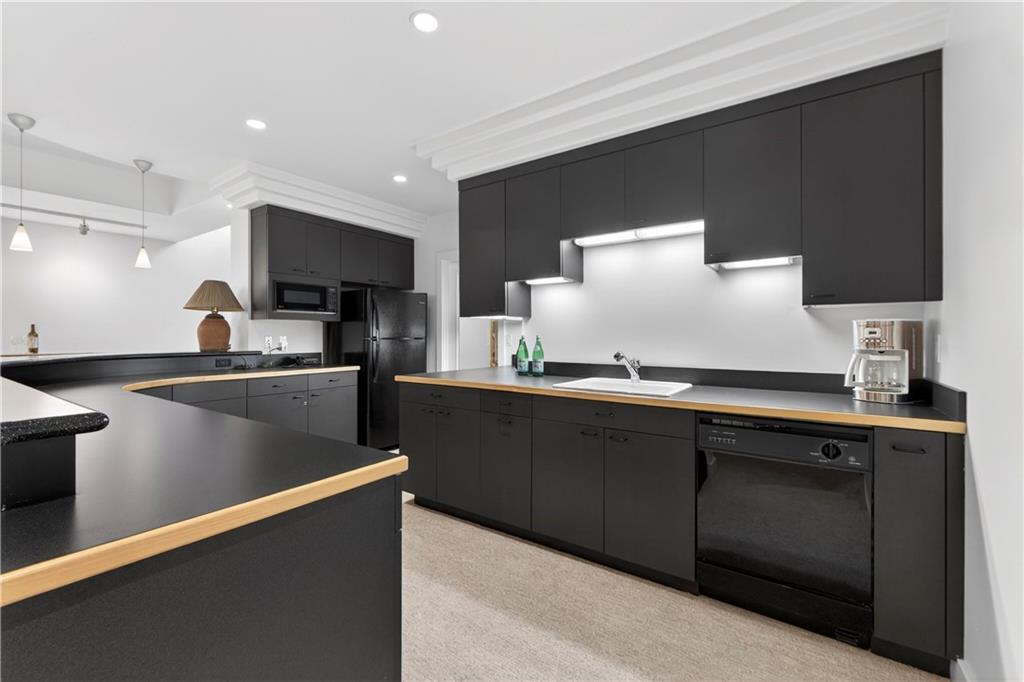 11615 Mohawk Lane Leawood, KS 66211 - Photo 63 of 91