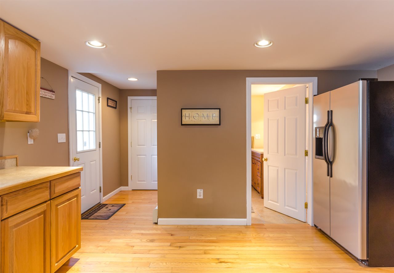 12 Newton Junction Road Kingston, NH 03848 - Photo 11 of 39