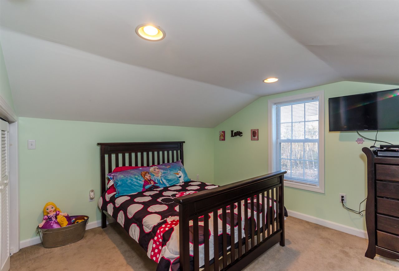 12 Newton Junction Road Kingston, NH 03848 - Photo 23 of 39