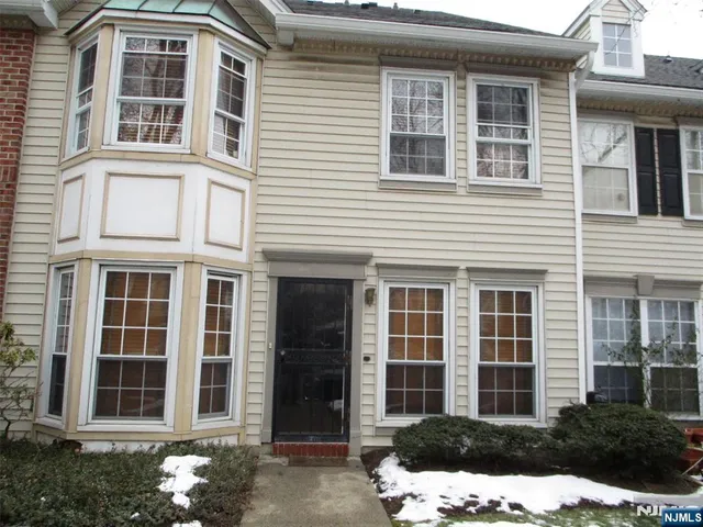 $369,900 | 76 Boston Street, Unit 112, Newark, NJ 07103