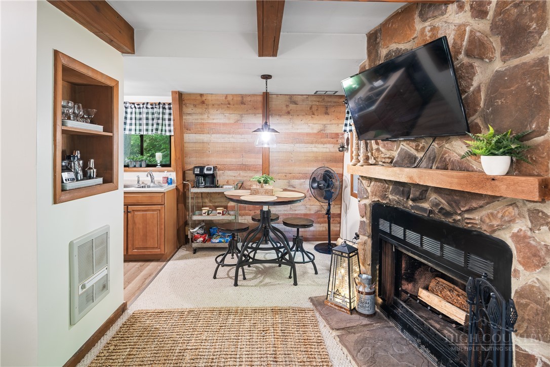 40 Hemlock Hill Road, Unit A Banner Elk, NC 28604 - Photo 8 of 19