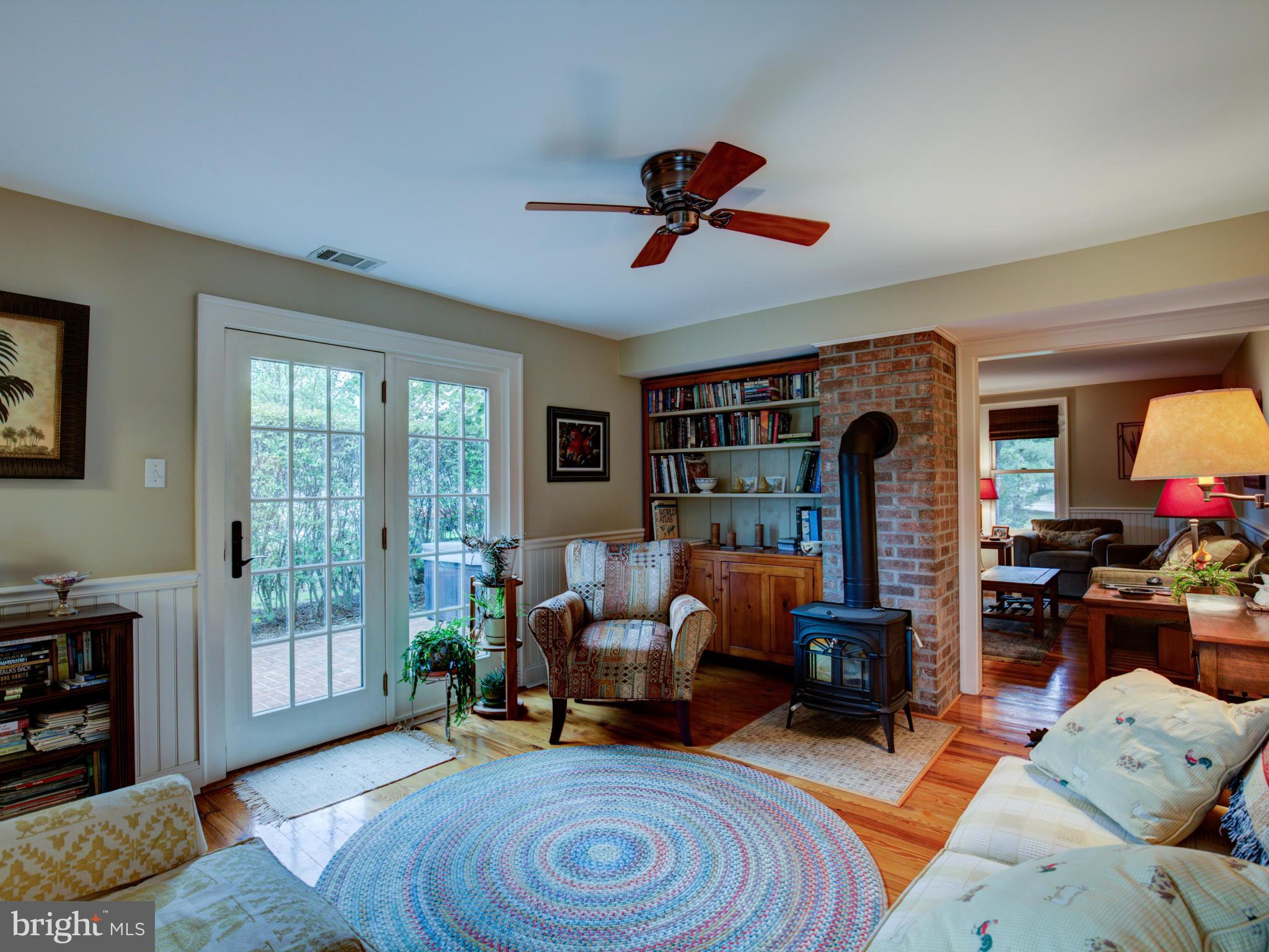 575 Redland Road Cross Junction, VA 22625 - Photo 8 of 30 Family Room