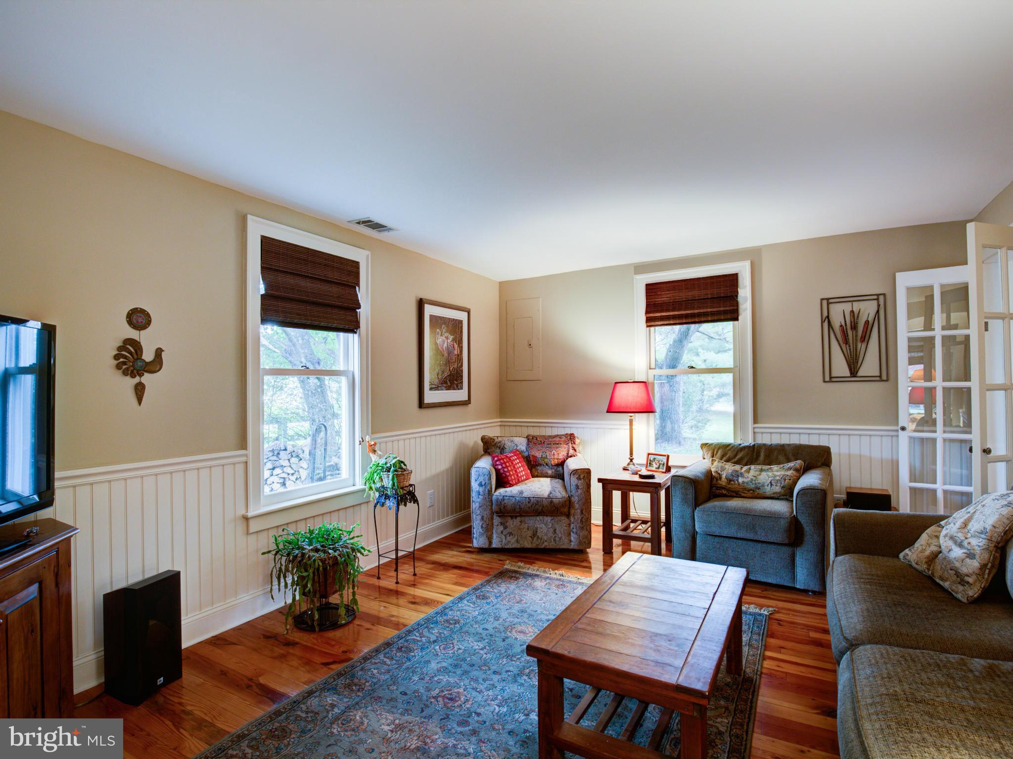 575 Redland Road Cross Junction, VA 22625 - Photo 10 of 30 Family Room