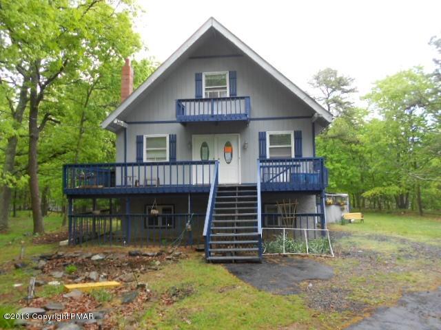 172 Hummingbird Trail Bushkill, PA 18324 - Photo 1 of 6 Front View
