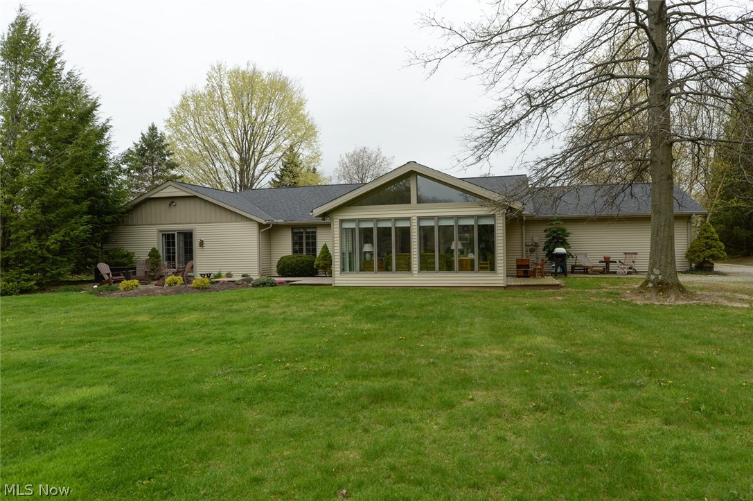 976 Granger Road Medina, OH 44256 - Photo 4 of 31 Gallery Image 4