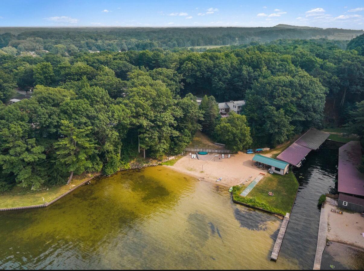 2712 Piney Ridge Road Ludington, MI 49431 - Photo 12 of 26 -7575904136214710889