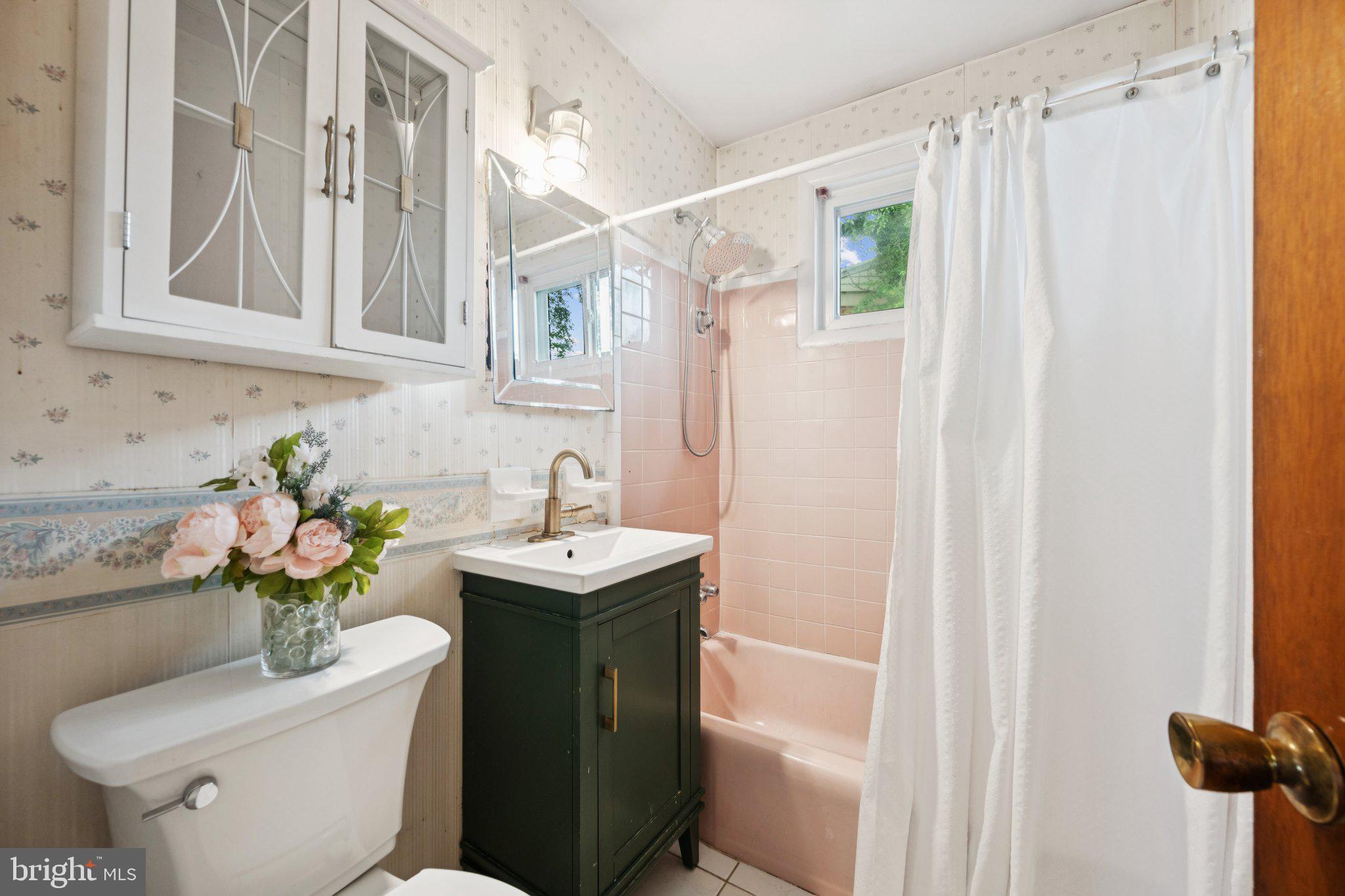 4329 H Street Southeast Washington, DC 20019 - Photo 25 of 34 Full bath