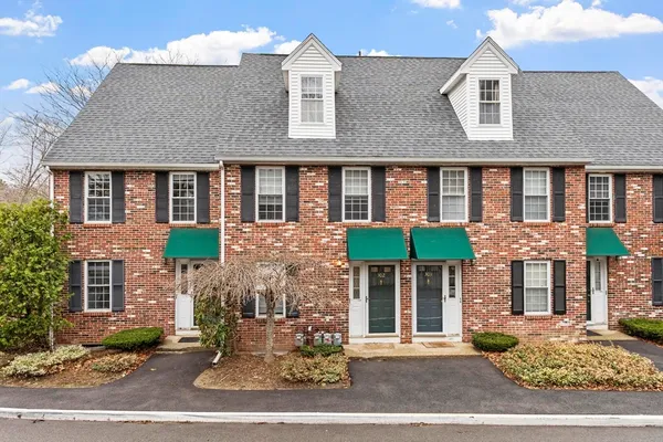 $359,000 | 278 Manning Street, Unit 302, Hudson, MA 01749