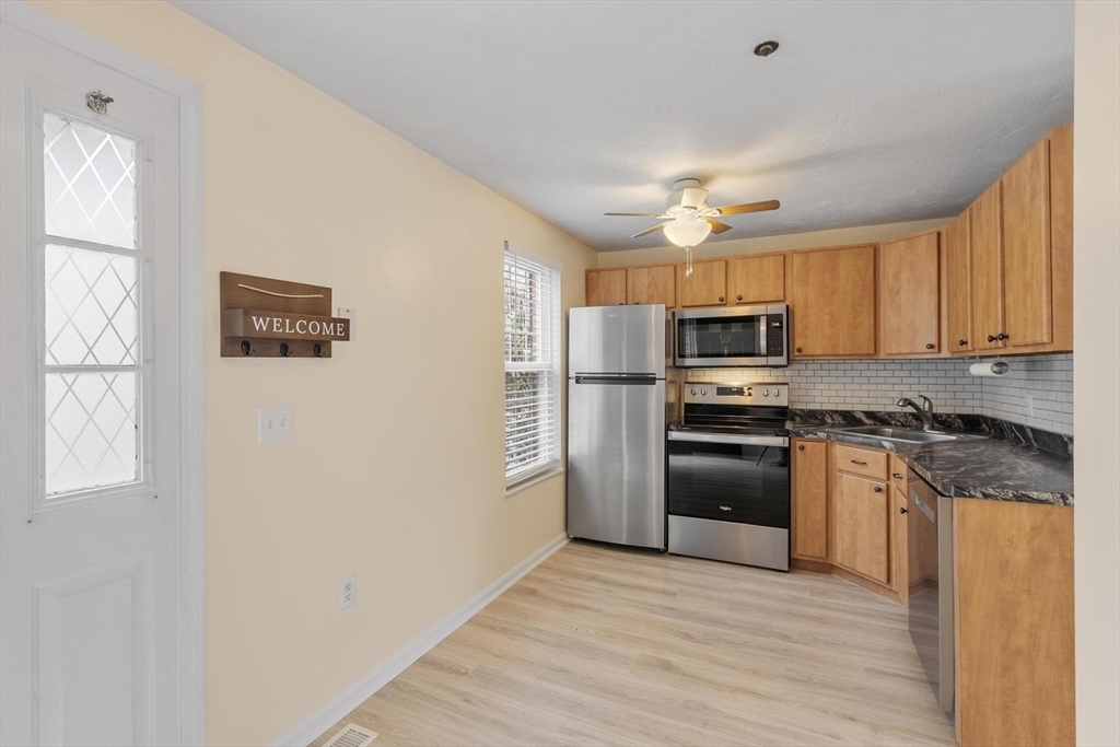 278 Manning Street, Unit 302 Hudson, MA 01749 - Photo 5 of 33