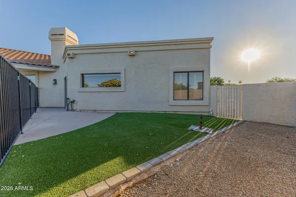 $995,000 | 18942 East Mountainaire Drive, Rio Verde, AZ 85263