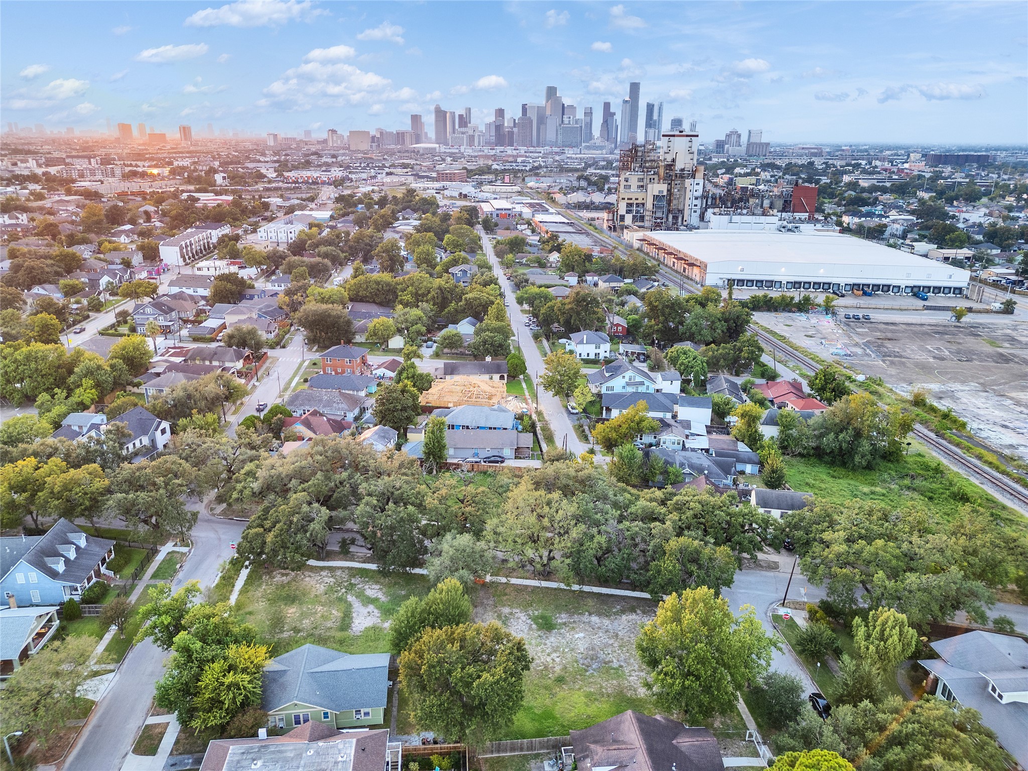 4402 Rusk Street Houston, TX 77023 - Photo 8 of 9 an aerial view of residential houses with outdoor space